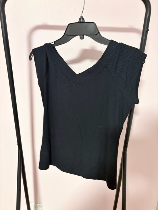 BDG Shannen Ribbed V-Neck Black Top XL NWT - Picture 7 of 9